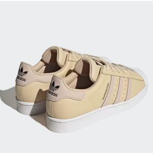 ADIDAS SUPERSTAR SHOES NWT SZ:7.5